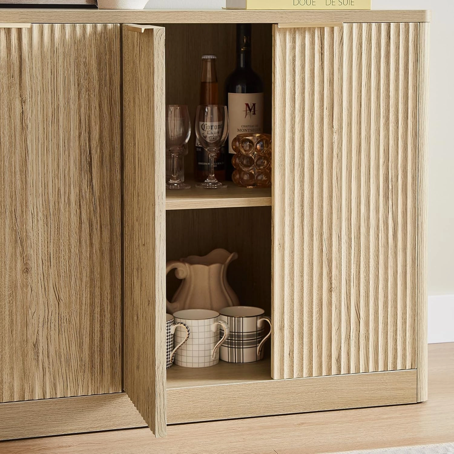 67" Fluted Oak Sideboard Buffet Cabinet with Storage, Large Buffet Cabinet with 6 Doors, Wood Mid Century Modern Sideboard for Kitchen and Living Room (67"*27.5"*15.7")