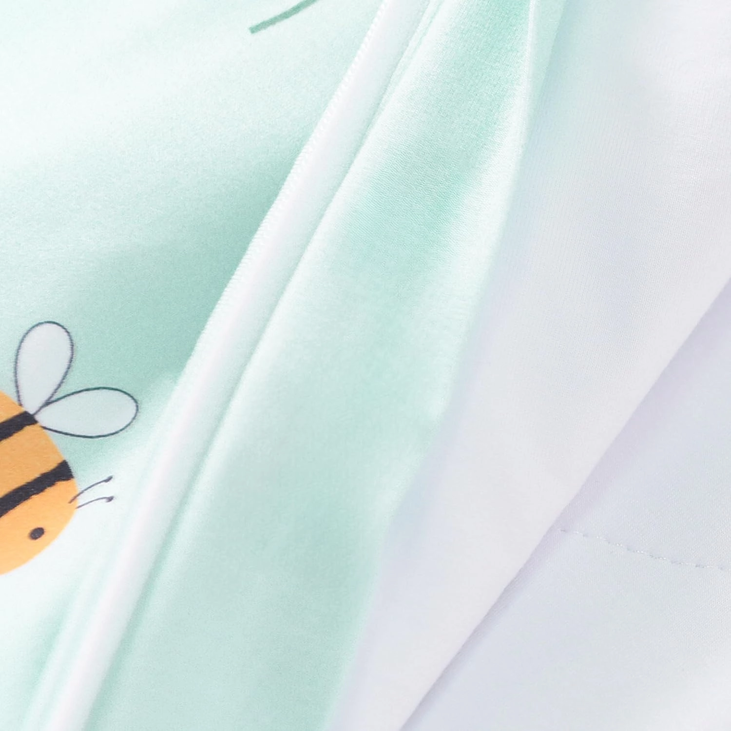 Baby Sleep Sack 18-36M 1.0 Tog 95% Rayon from Bamboo 5% Spandex Breathable Sleep Sacks Baby Quilted Wearable Blanket 2-Way Zipper Lightweight Little bee