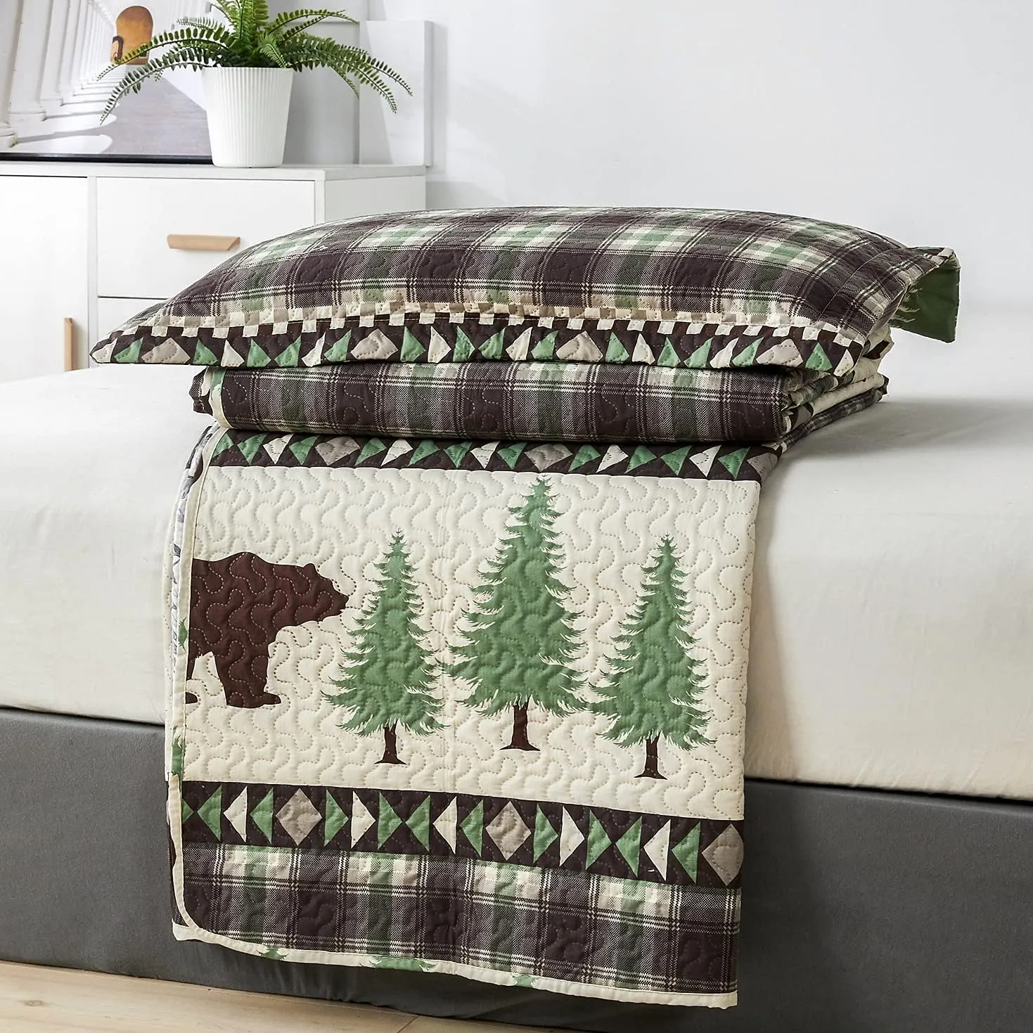 Cabin Bear Quilts Set Full/Queen Size, Lightweight Plaid Bedspread Coverlet Rustic Lodge Bedding Forest Tree Bed Sheet with Pillowshams (Beige Brown, Full/Queen)