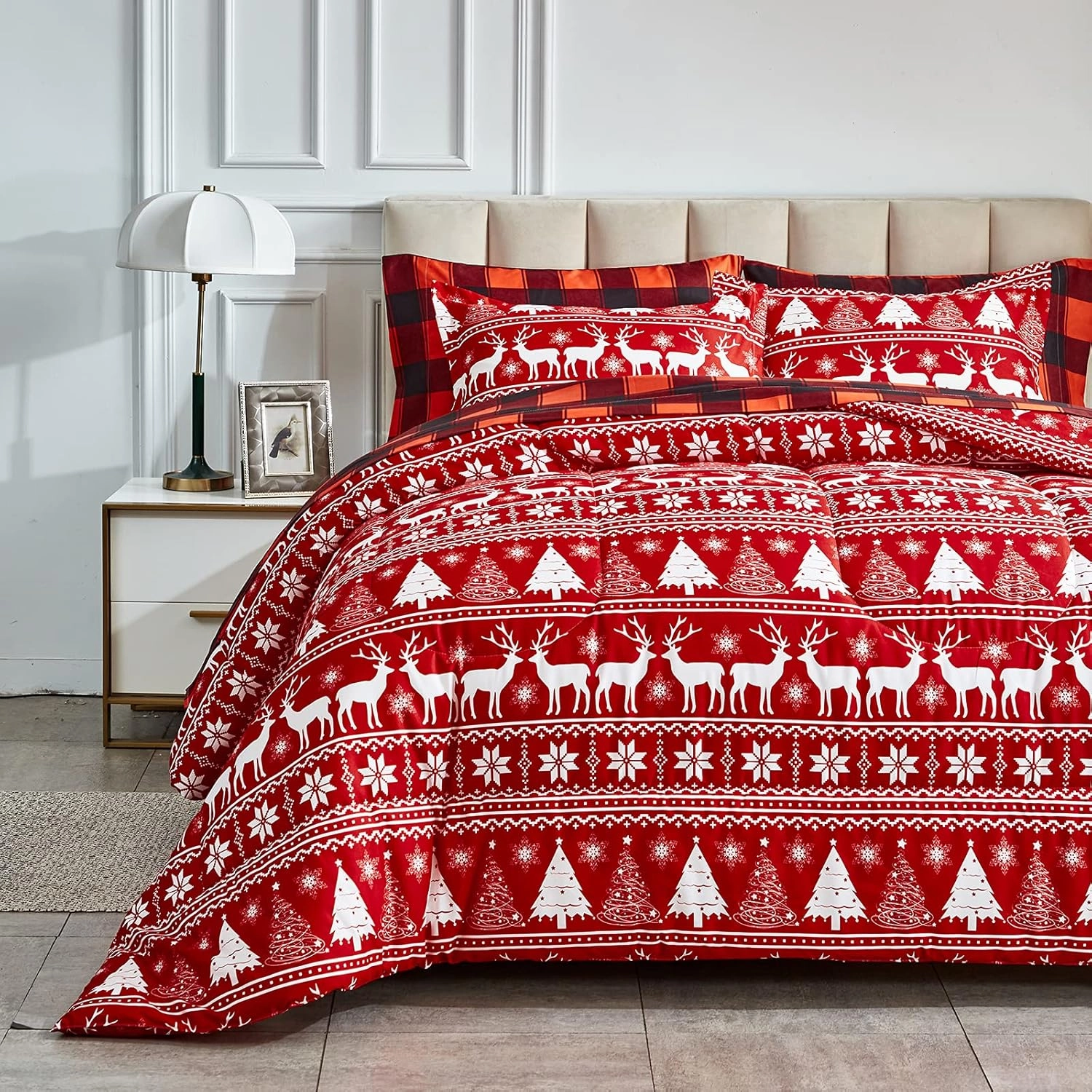 Christmas Bed in a Bag Red Deer with Snowflake Queen Size 7 Pieces Comforter Set Holiday Style - Soft Reversible Bed Duvet Set (1 Comforter 2 Pillow Shams 1 Flat Sheet 1 Fitted Sheet 2 Pillowcases)