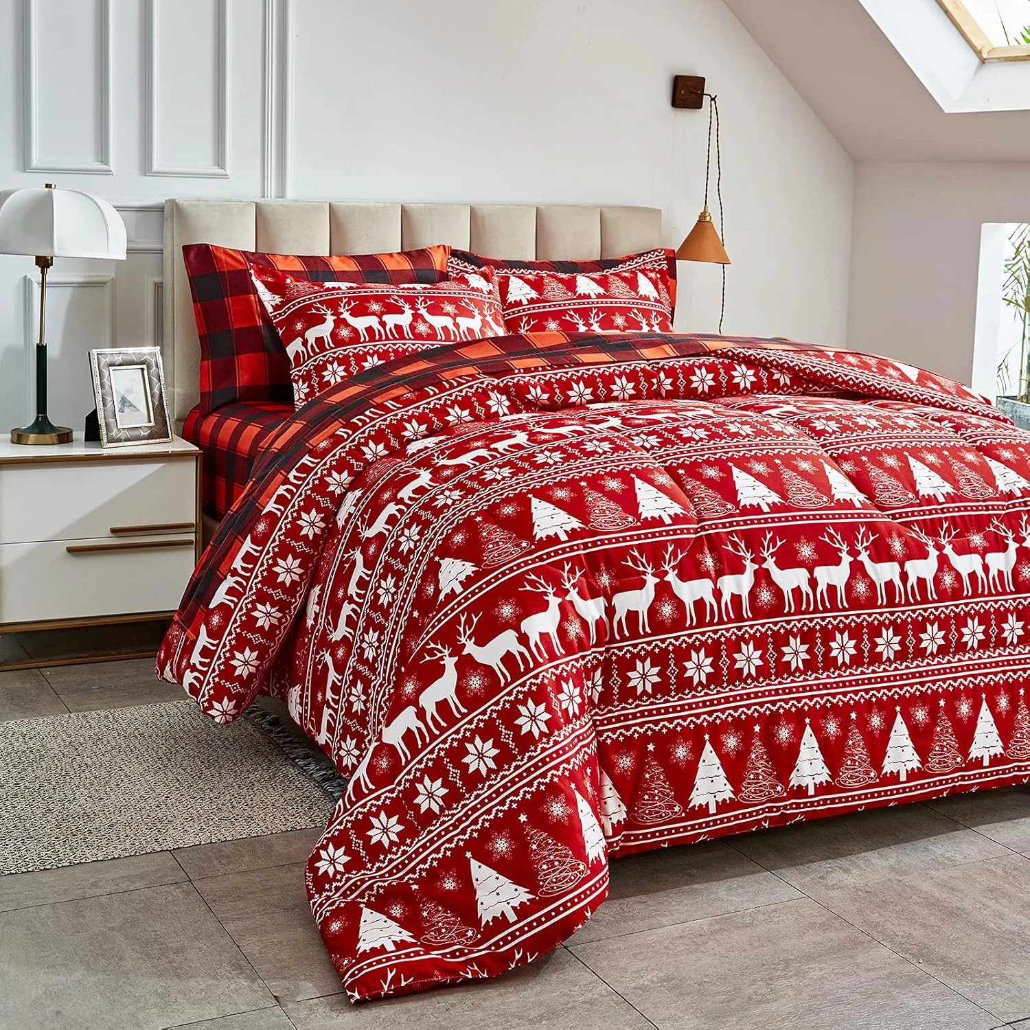 Christmas Bed in a Bag Red Deer with Snowflake Queen Size 7 Pieces Comforter Set Holiday Style - Soft Reversible Bed Duvet Set (1 Comforter 2 Pillow Shams 1 Flat Sheet 1 Fitted Sheet 2 Pillowcases)