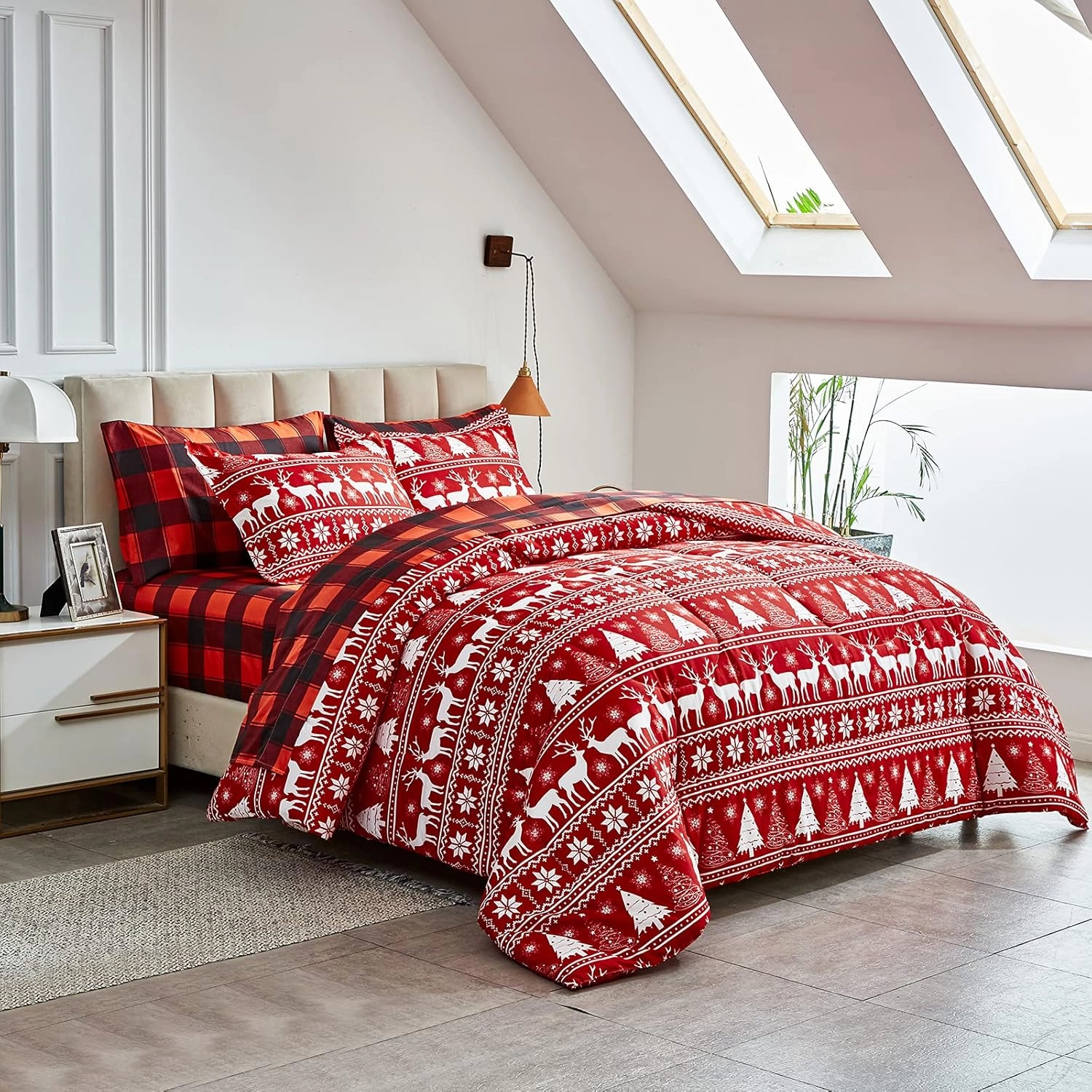 Christmas Bed in a Bag Red Deer with Snowflake Queen Size 7 Pieces Comforter Set Holiday Style - Soft Reversible Bed Duvet Set (1 Comforter 2 Pillow Shams 1 Flat Sheet 1 Fitted Sheet 2 Pillowcases)