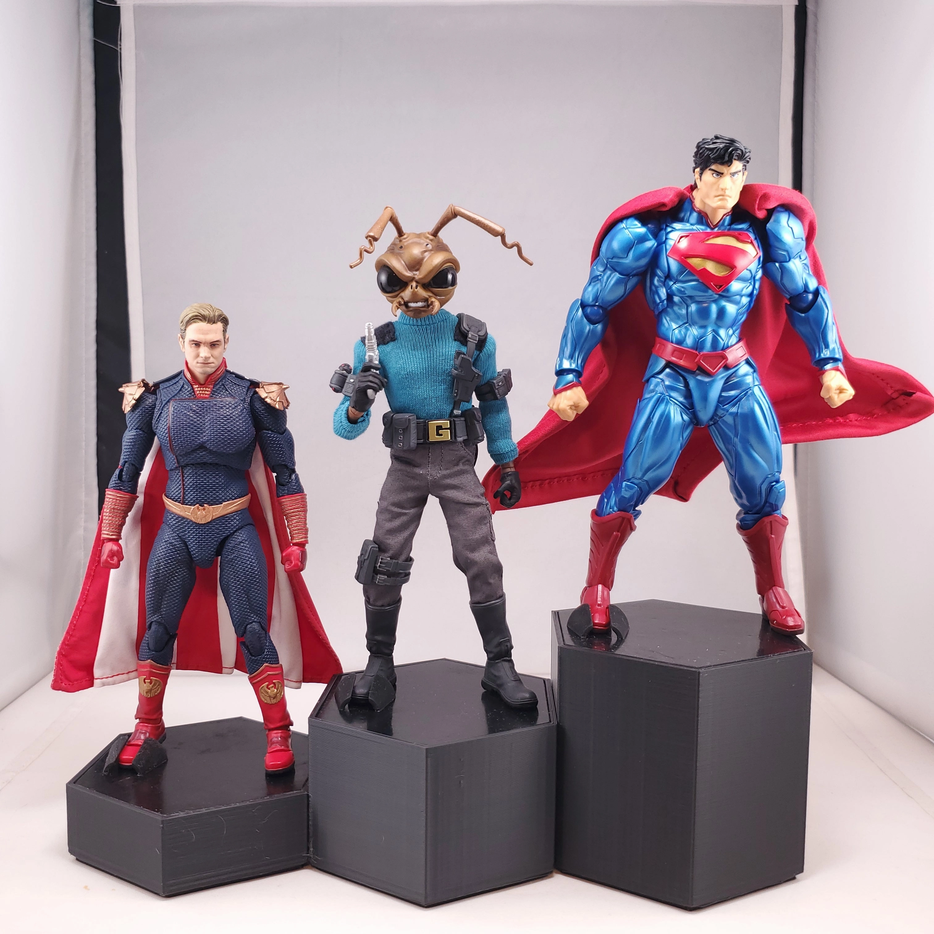 DispLayers: Action Figure Display Stands