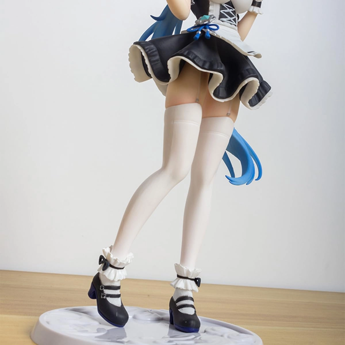 G-I Ganyu Figure 1/7 Swimwear Game Character PVC Anime Model Gift (Maid's Outfit (7.1"))
