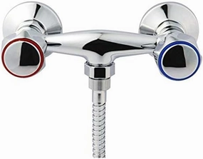 Kitchen / Bathroom Wall Mounted Cold/hot Water Tap Single Lever Chrome-plated