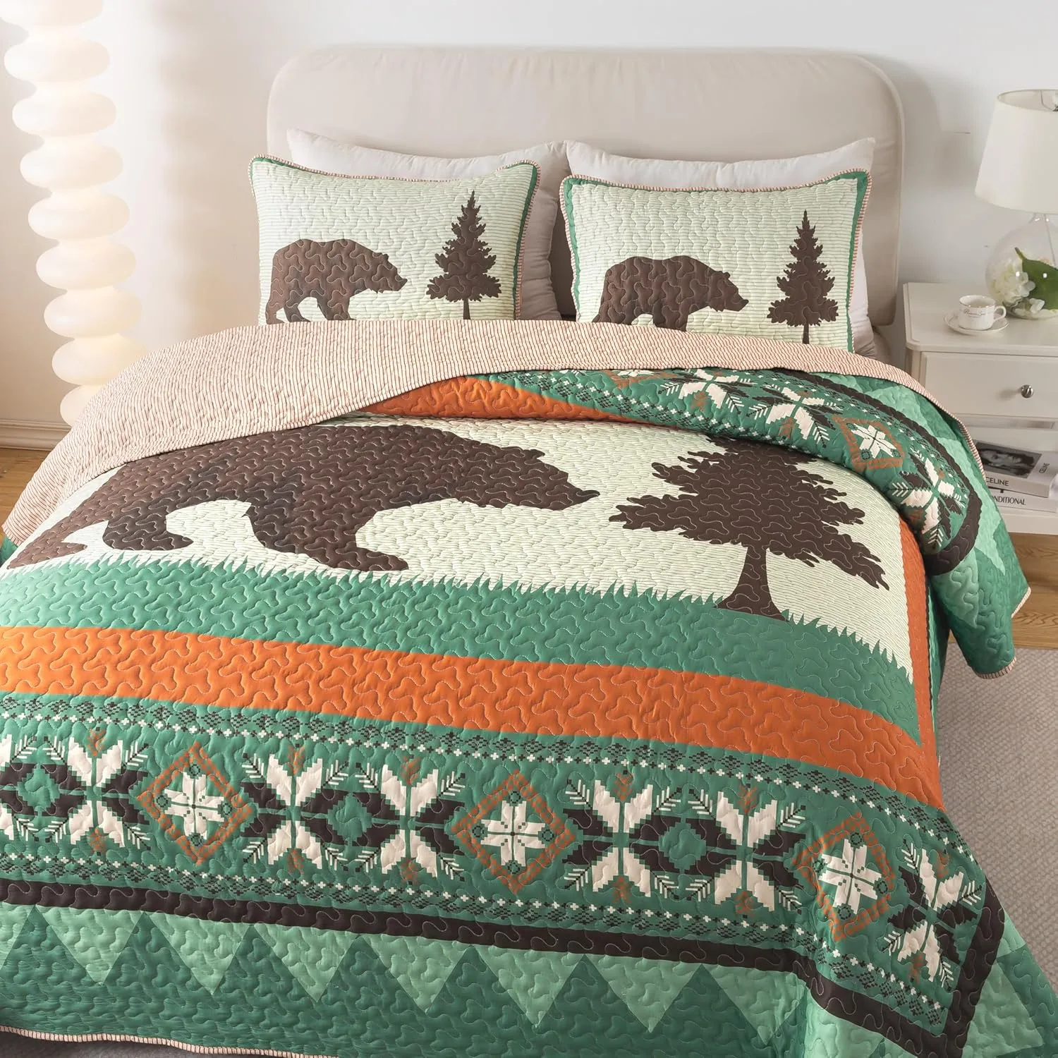 Soul & Lane Rustic Cabin Bear Quilt Set - Twin Size with 1 Sham, Wilderness Lodge Bedding with Country Nature Theme, Forest Quilted Bedspread with Outdoor Motif for Ski Lodge and Lake House