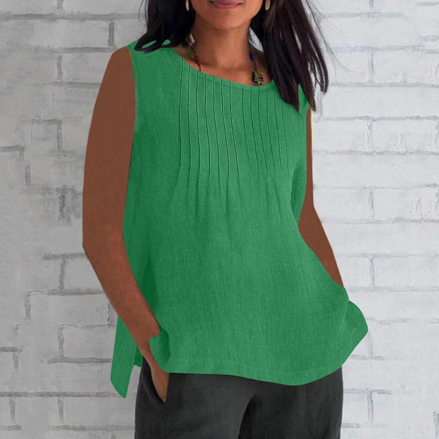 Tank Tops for Women 2025 Plus Size Pleated Side Split Camisole Tank Tops Summer Fashion Crew Neck Sleeveless Vest