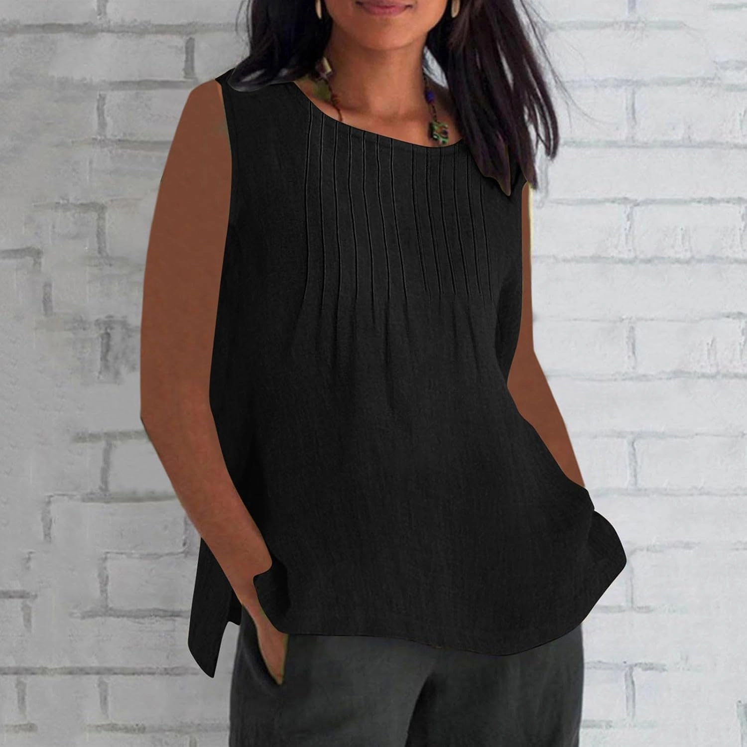 Tank Tops for Women 2025 Plus Size Pleated Side Split Camisole Tank Tops Summer Fashion Crew Neck Sleeveless Vest