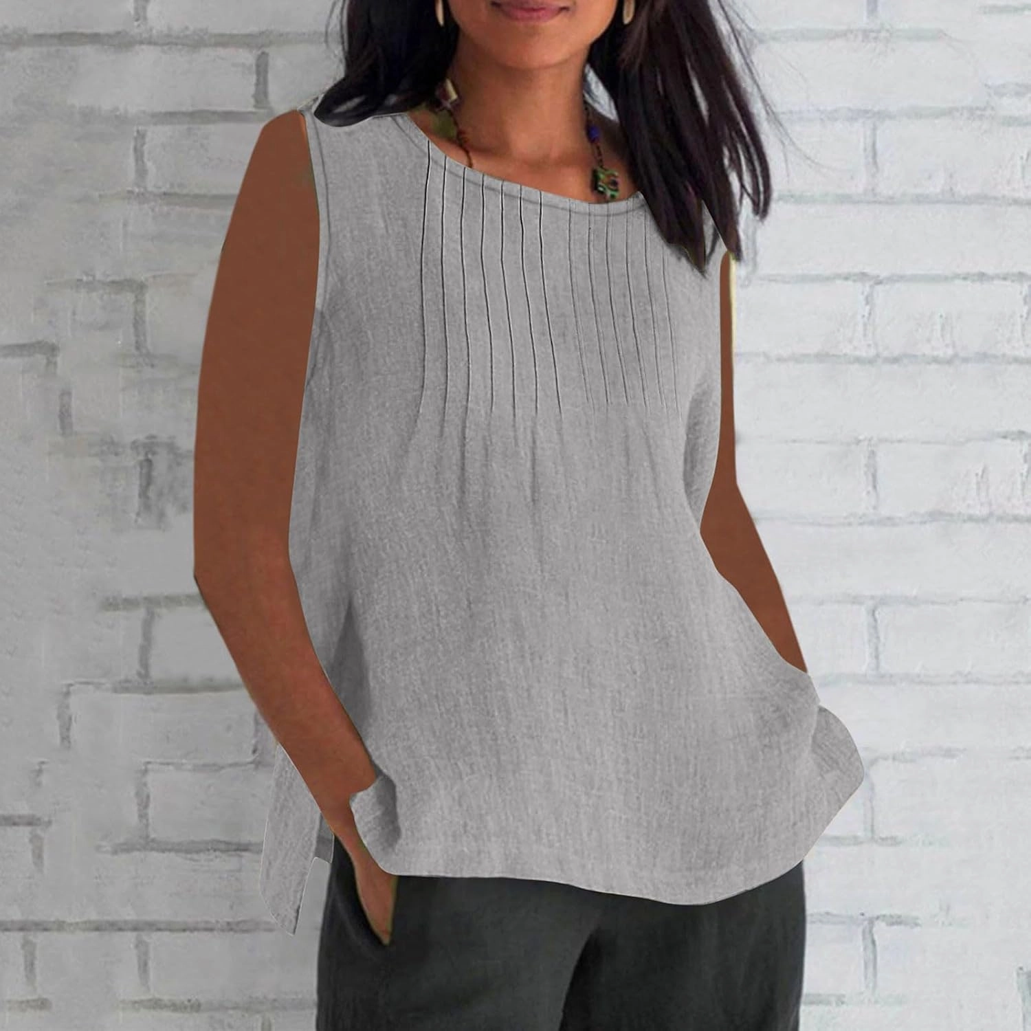 Tank Tops for Women 2025 Plus Size Pleated Side Split Camisole Tank Tops Summer Fashion Crew Neck Sleeveless Vest