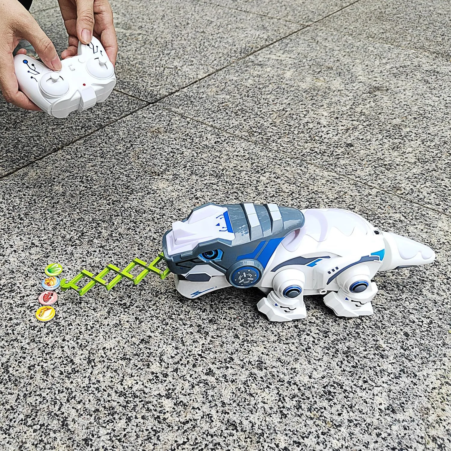 Tipmant Remote Control Robot Dinosaur RC Chameleon Lizard Animal Toy Realistic Electric Electronic Pets Car Vehicle Kids Birthday Gifts
