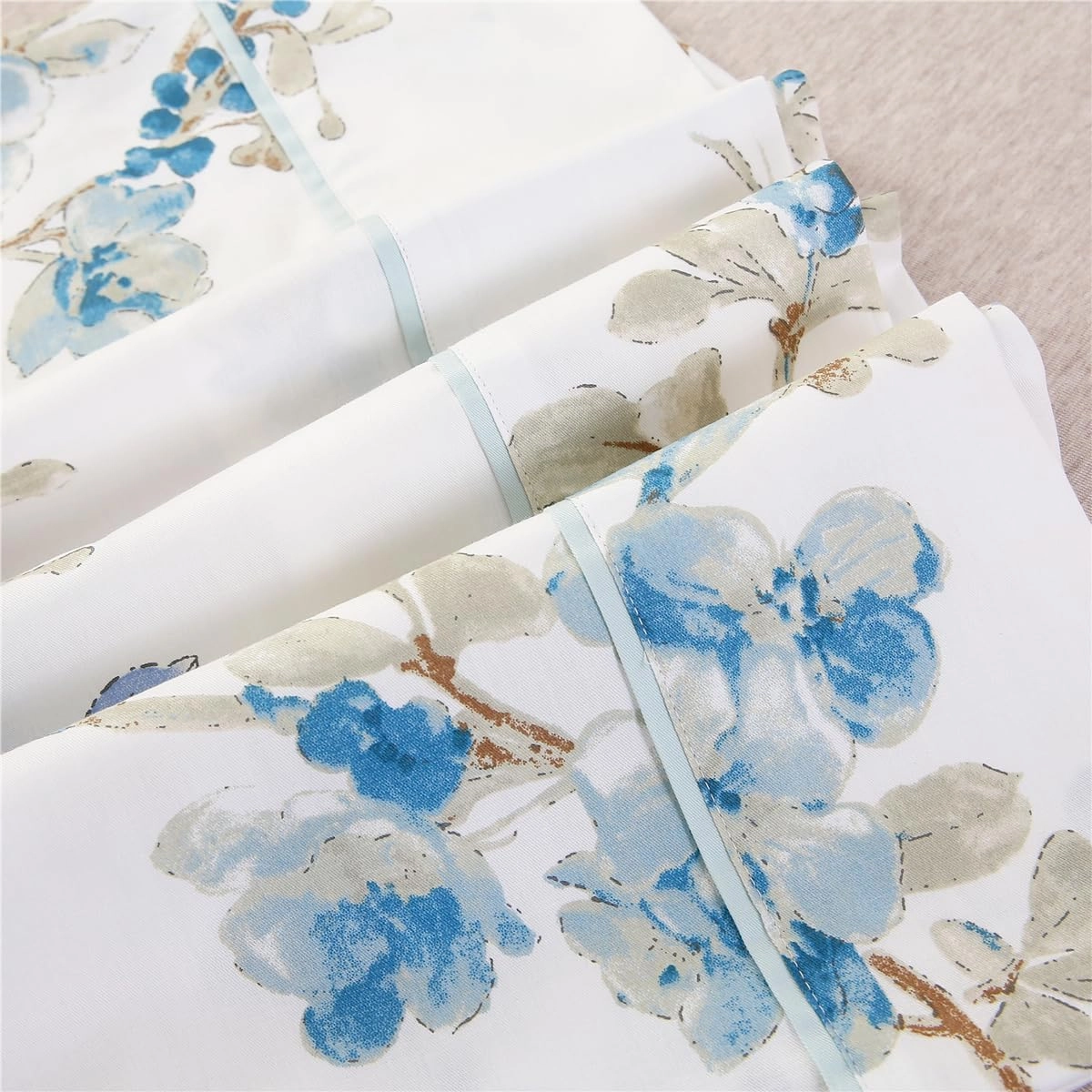 URBONUR 100% Cotton Pillowcases Set of 2 Standard Size Floral Printed Pillow Cases Soft Breathable Cooling Pillowcase Decorative Pillow Cover (Standard, 20x26 Inches, Blue Plum Blossom)