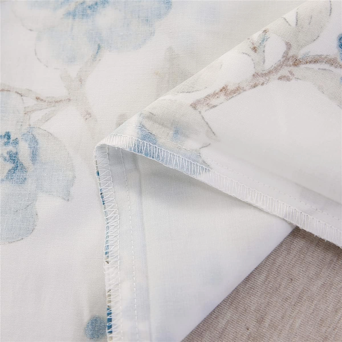 URBONUR 100% Cotton Pillowcases Set of 2 Standard Size Floral Printed Pillow Cases Soft Breathable Cooling Pillowcase Decorative Pillow Cover (Standard, 20x26 Inches, Blue Plum Blossom)