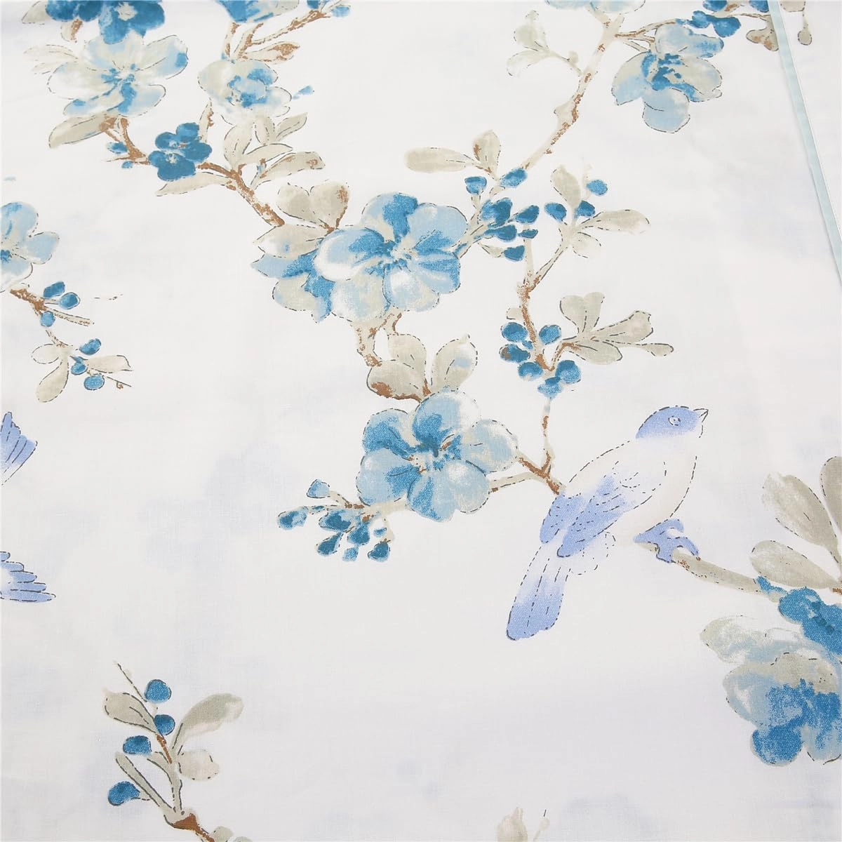URBONUR 100% Cotton Pillowcases Set of 2 Standard Size Floral Printed Pillow Cases Soft Breathable Cooling Pillowcase Decorative Pillow Cover (Standard, 20x26 Inches, Blue Plum Blossom)