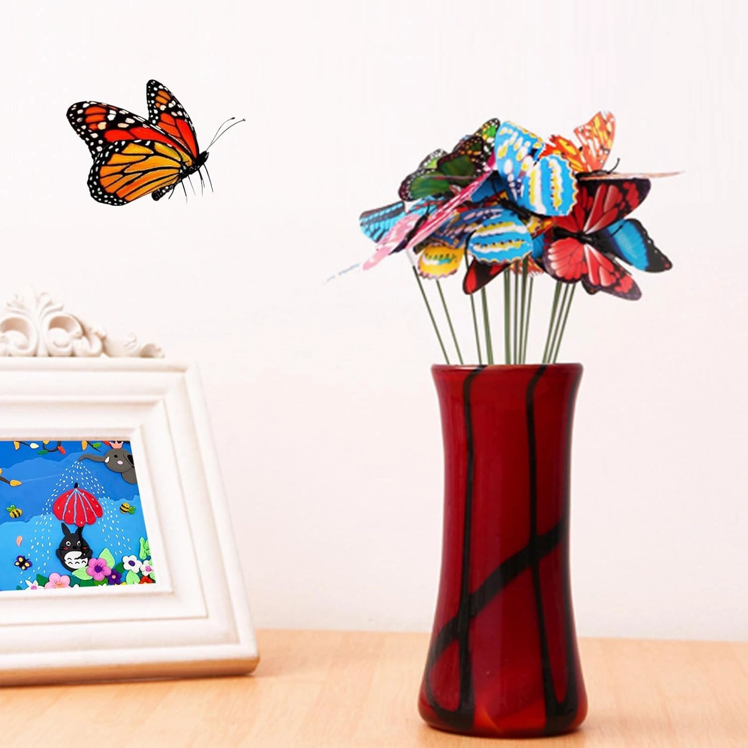 Woohome 200 PCS Butterfly Decoration Stakes, 4 Size 3D Garden Butterfly Ornaments Butterfly Stakes, Indoor & Outdoor Yard Patio Planter Flower Bed Pot Spring Garden